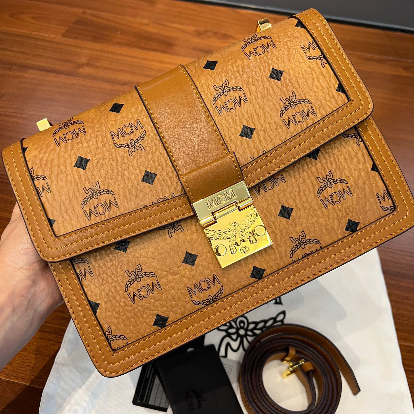 MCM Satchel Bags - Click Image to Close